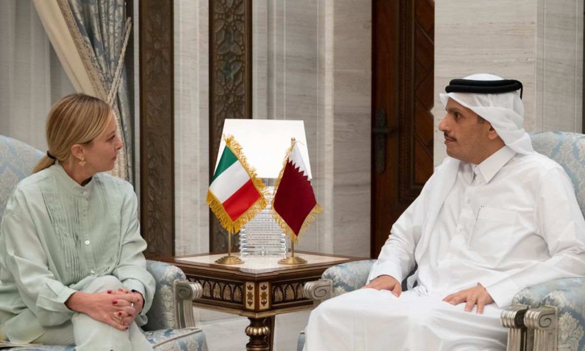 رئيس مجلس الوزراء يلتقي رئيسة الوزراء الإيطالية