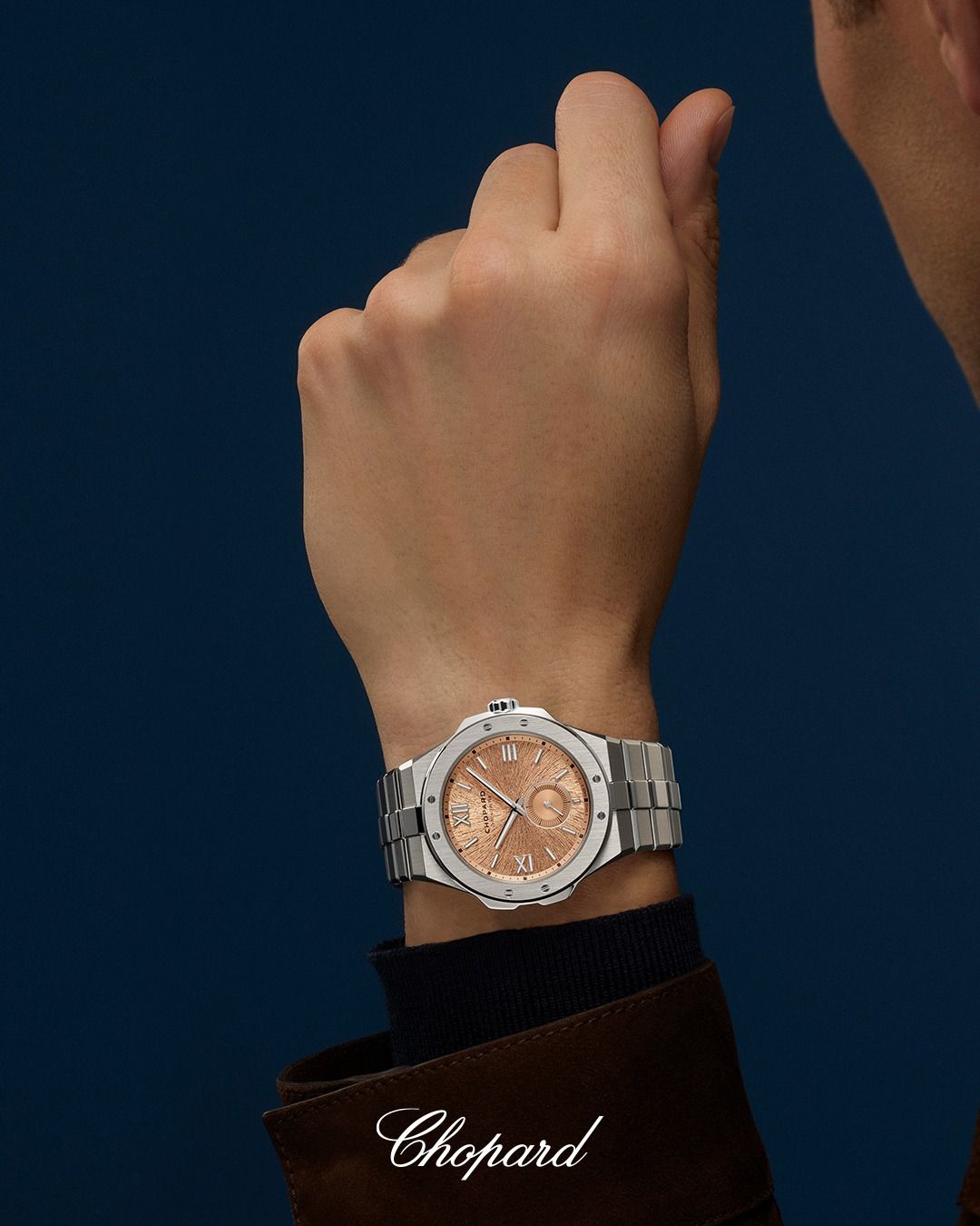 ساعة (Alpine Eagle 41 XPS) مصنوعة من معدن لوسنت ستيل موديل جديد مزود بمؤشر مصغّر للثواني