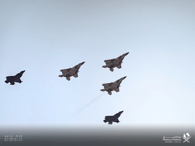  القوات الجوية الأميرية تنفذ تمرينا مشتركا مع طائرات "F 35" الأمريكية