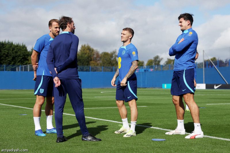 ساوثجيت يوقف اعتزال ووكر