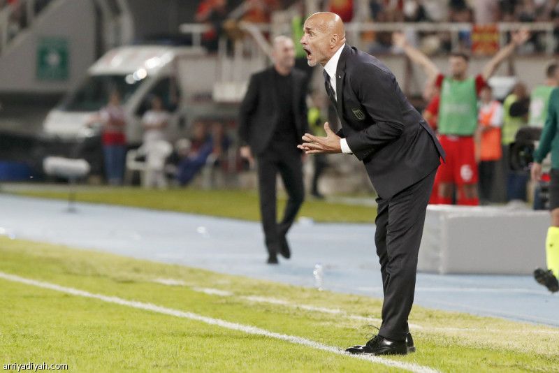 إيطاليا تخسر مانشيني