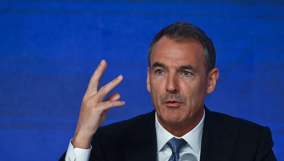 استقالة رئيس "بي بي" بعد تكتّمه على "علاقات شخصية" ضمن المجموعة البريطانية