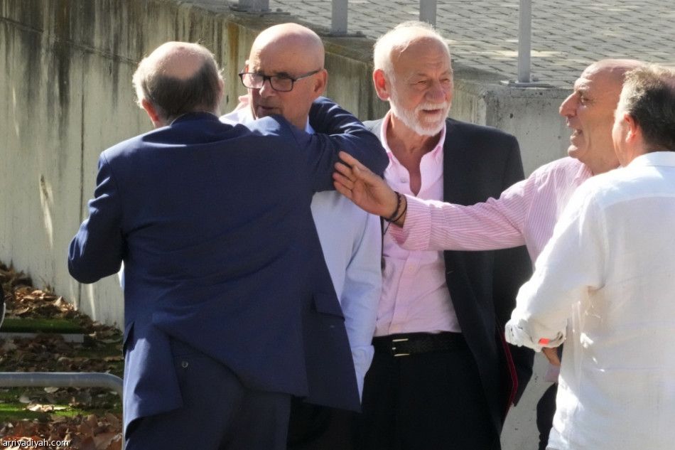 قضية القبلة.. المحكمة تمنع روبياليس من التواصل مع إيرموسو