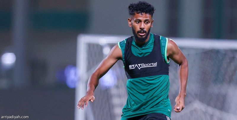 غربلة في قائمة الأهلي