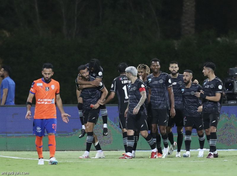 سايس يمنح الشباب انتصاره الأول