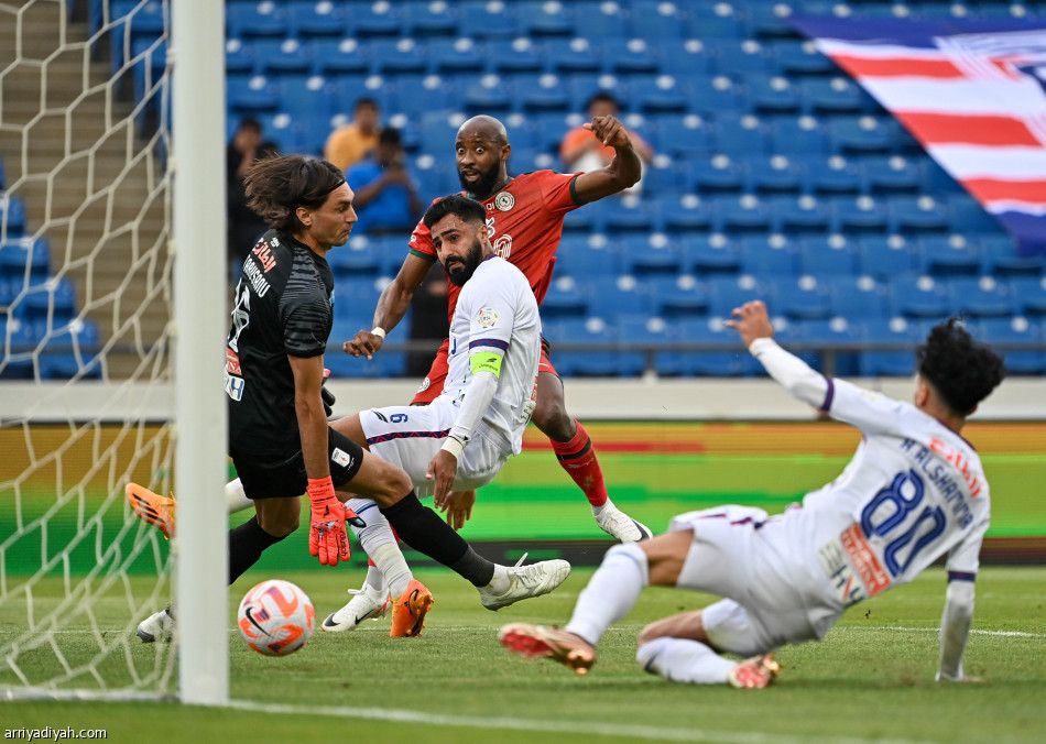 الاتفاق يكرر ثلاثية ضمك في أبها