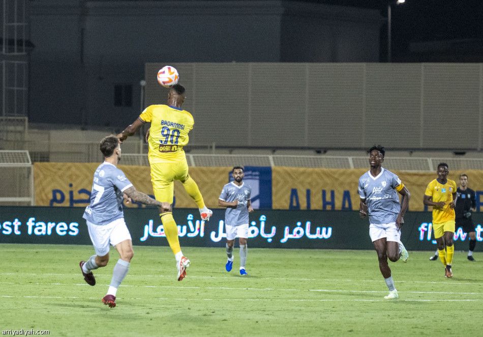 التعادل يحسم مواجهة الحزم والطائي