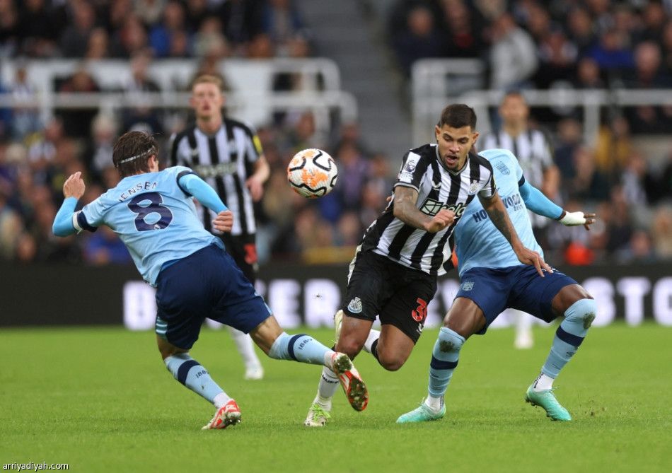 نيوكاسل يستعيد توازنه بنقاط برنتفورد