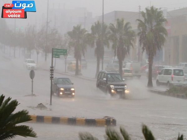 هيئة الأرصاد الجوية الفرنسية تعلن حالة “الإنذار البرتقالي” بسبب العواصف الرعدية