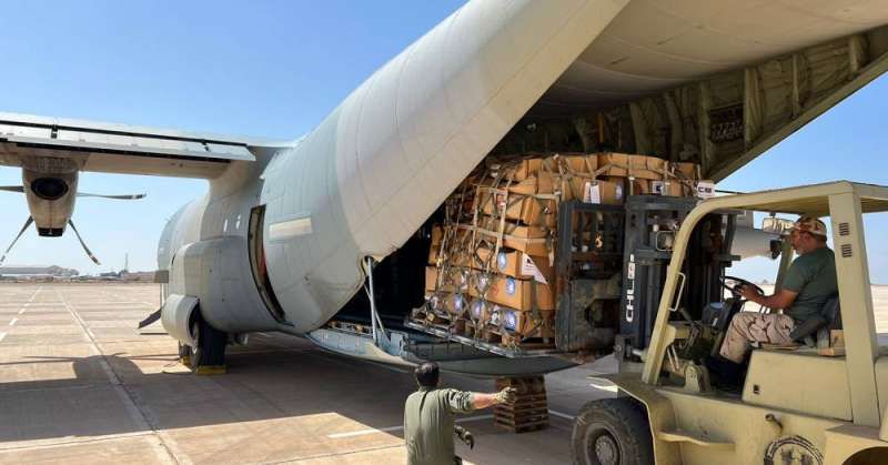 طائرة الإغاثة الرابعة من الجسر الجوي الكويتي تصل إلى ليبيا محملة بالمواد الإغاثية والطبية