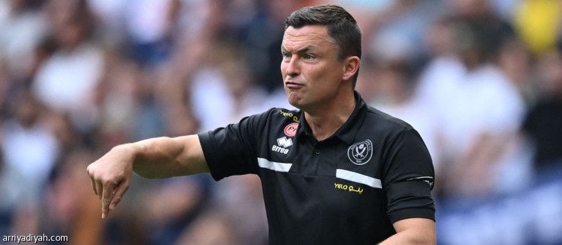 مدرب شيفيلد يفتح النار على الحكام