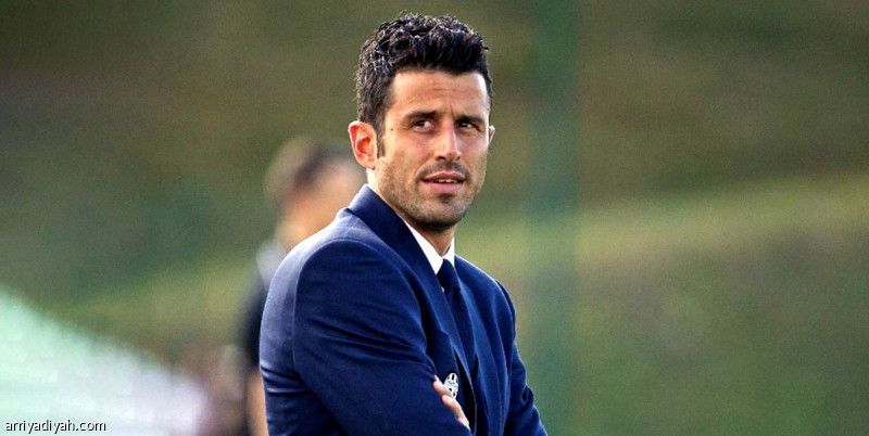 بطل العالم يقود ليون