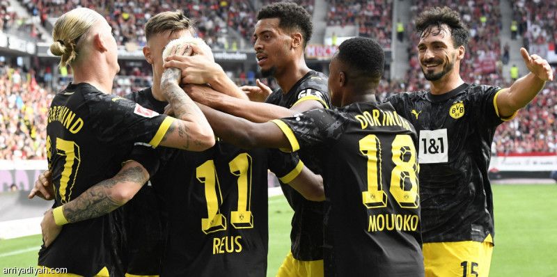 دورتموند يواجه باريس سان جيرمان بمعنويات مرتفعة