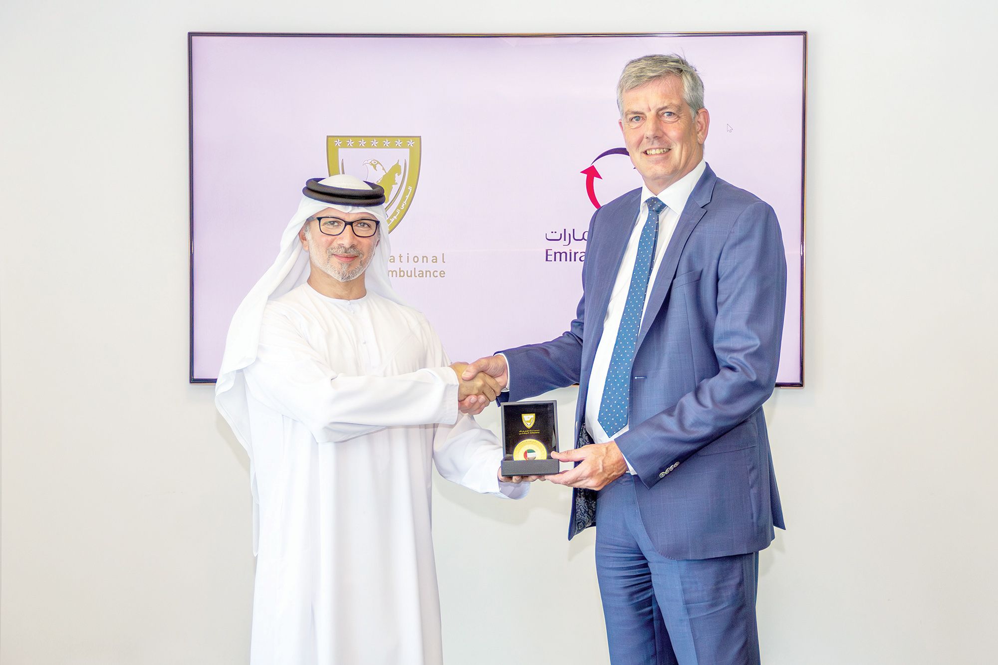 «مواصلات الإمارات» تجدد اتفاقية خدمة الإسعاف الوطني