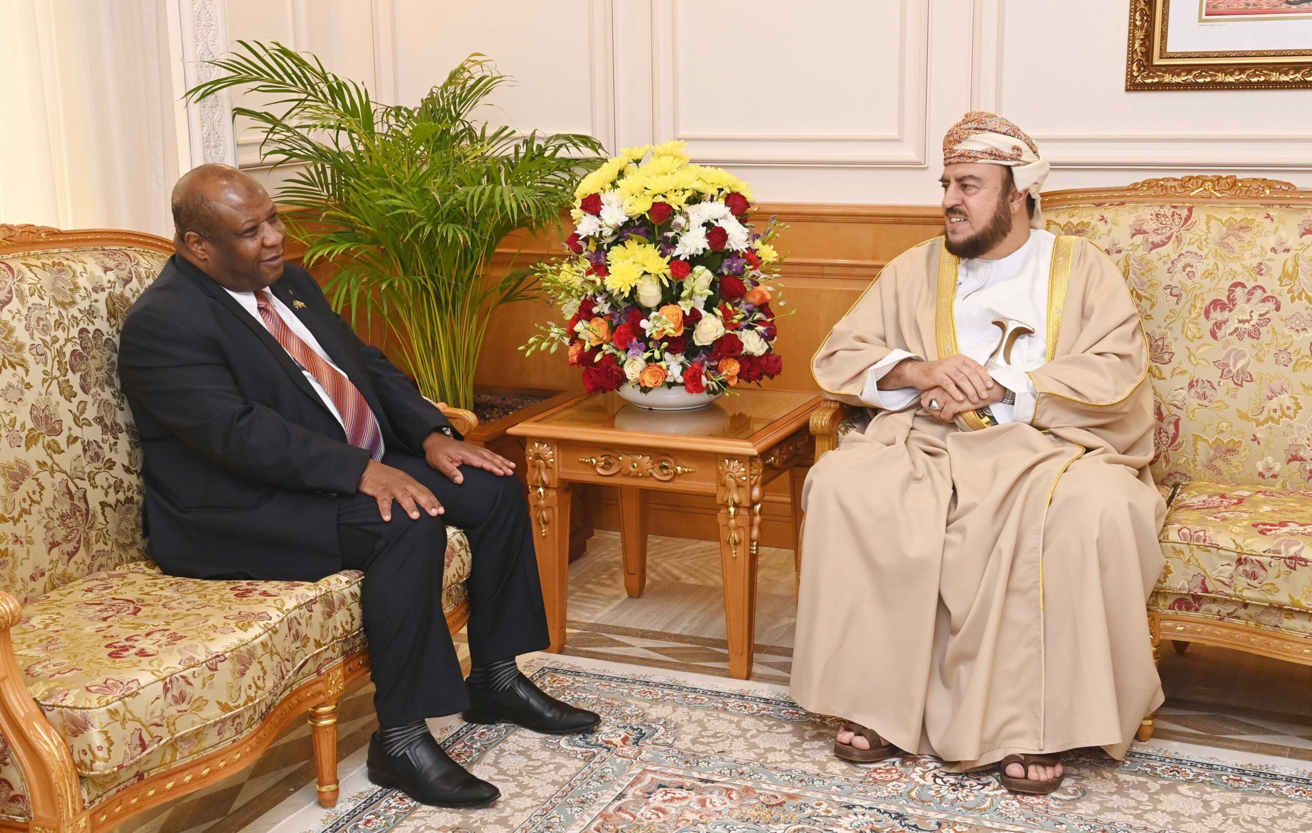 السيد أسعد يودع السفير التنزاني