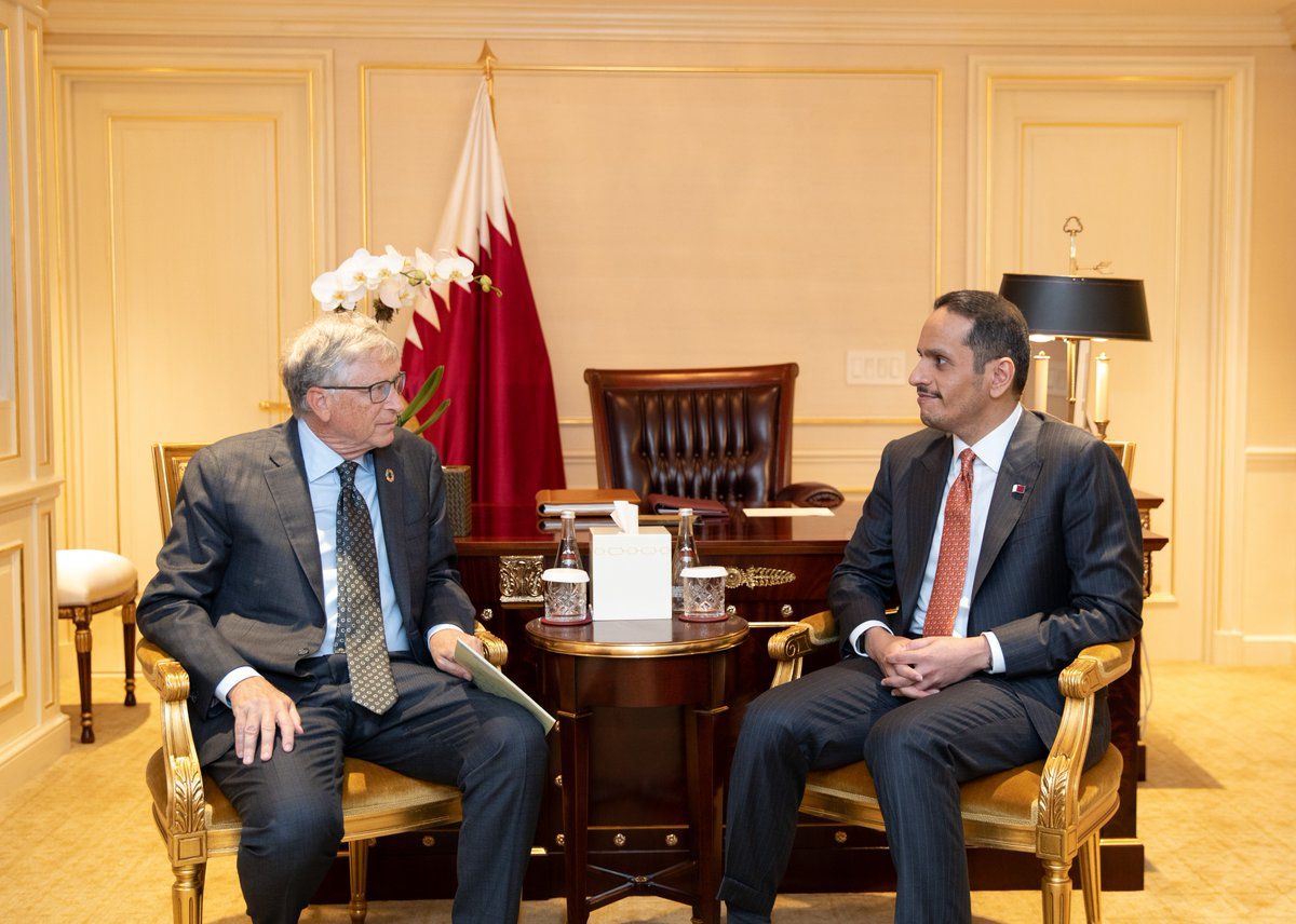  رئيس مجلس الوزراء وزير الخارجية يجتمع مع بيل غيتس