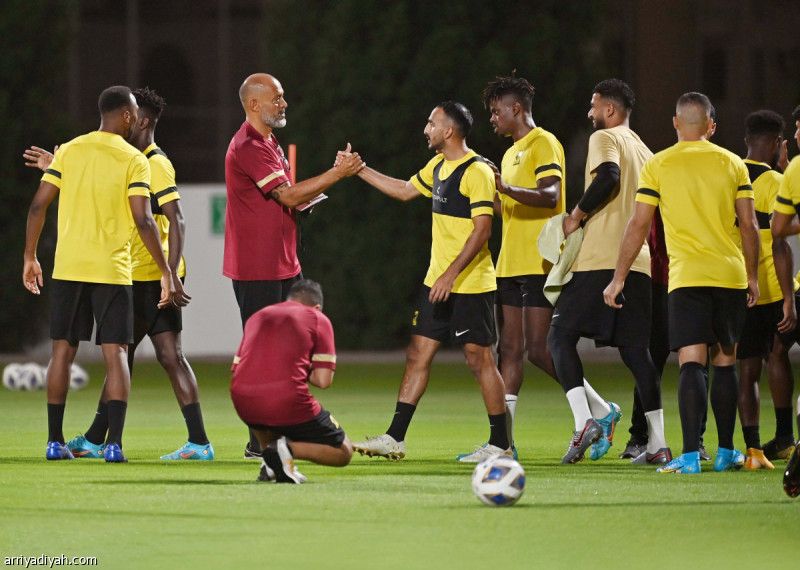 المعيوف يخطط على الفوز الأول