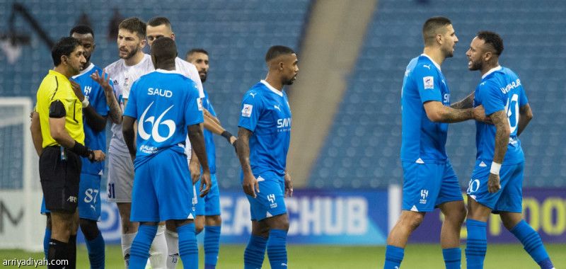 تمبكتي: لاعبو نافباخور تعمدوا تعطيل اللعب