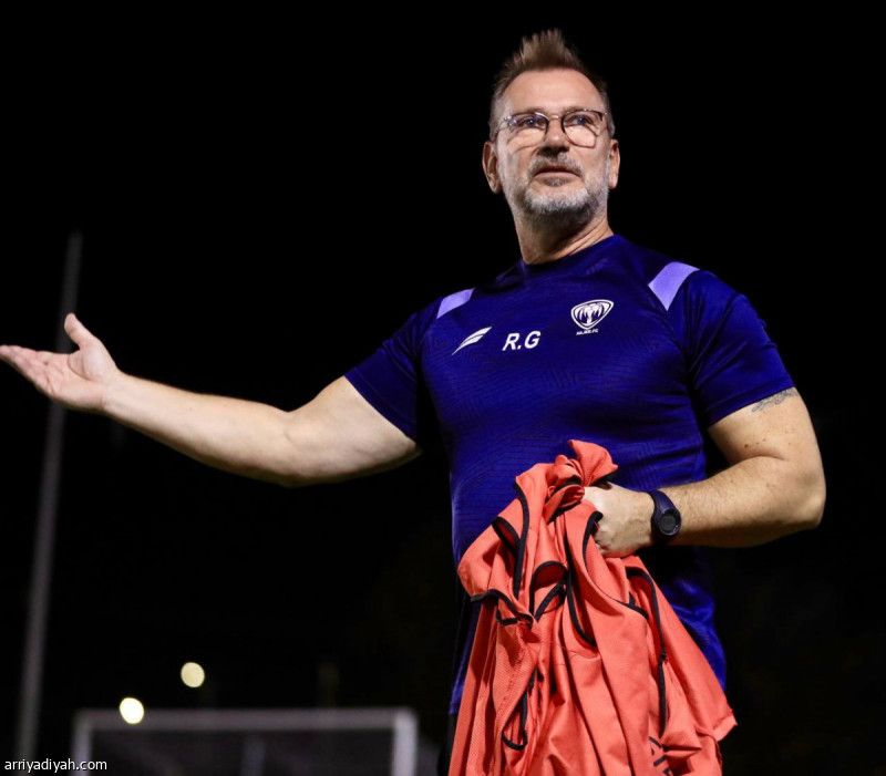 جاسانين يفرض تدريب الجوف