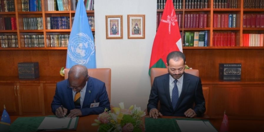 سلطنة عُمان وجزر سليمان تُوقّعان على بيان إقامة العلاقات الدبلوماسية