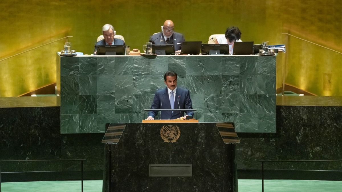 سمو الأمير يؤكد أن مستقبل الشعوب والأجيال القادمة مرهون بالقضاء على مآسي الحاضر