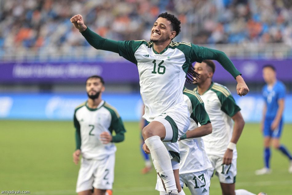 الأخضر يتجاوز منغوليا بثلاثية