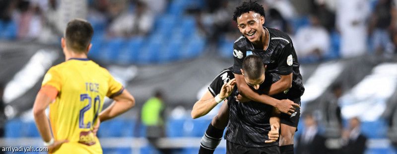 الشباب يواصل انتفاضته برباعية الحزم