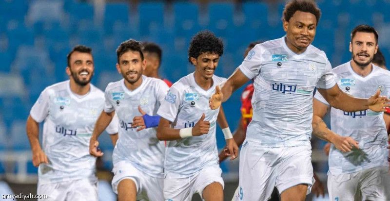 الأخدود والخليج.. لقاء الظروف المتشابهة