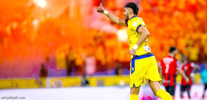 التعاون يغلق المئوية الثالثة