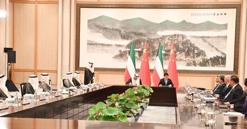 سمو ولي العهد والرئيس جين بينغ يشهدان توقيع عدد من الاتفاقيات بين الكويت والصين