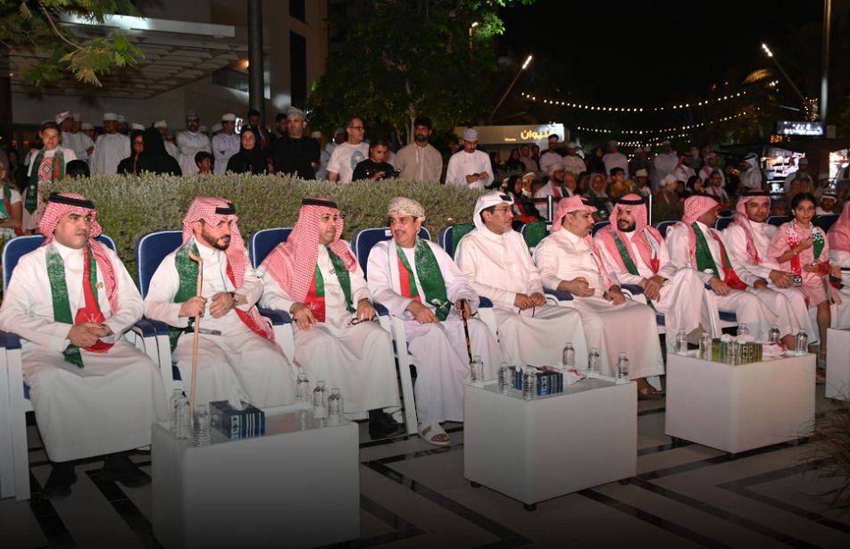 “عُمان تهنئ السعودية”.. لوحة غنائية بمناسبة العيد الوطني للمملكة العربية السعودية الشقيقة