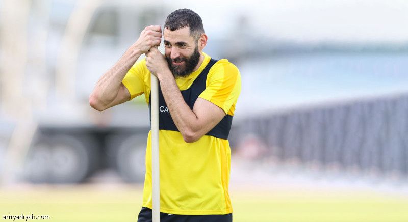 سانتو يستعيد بنزيما