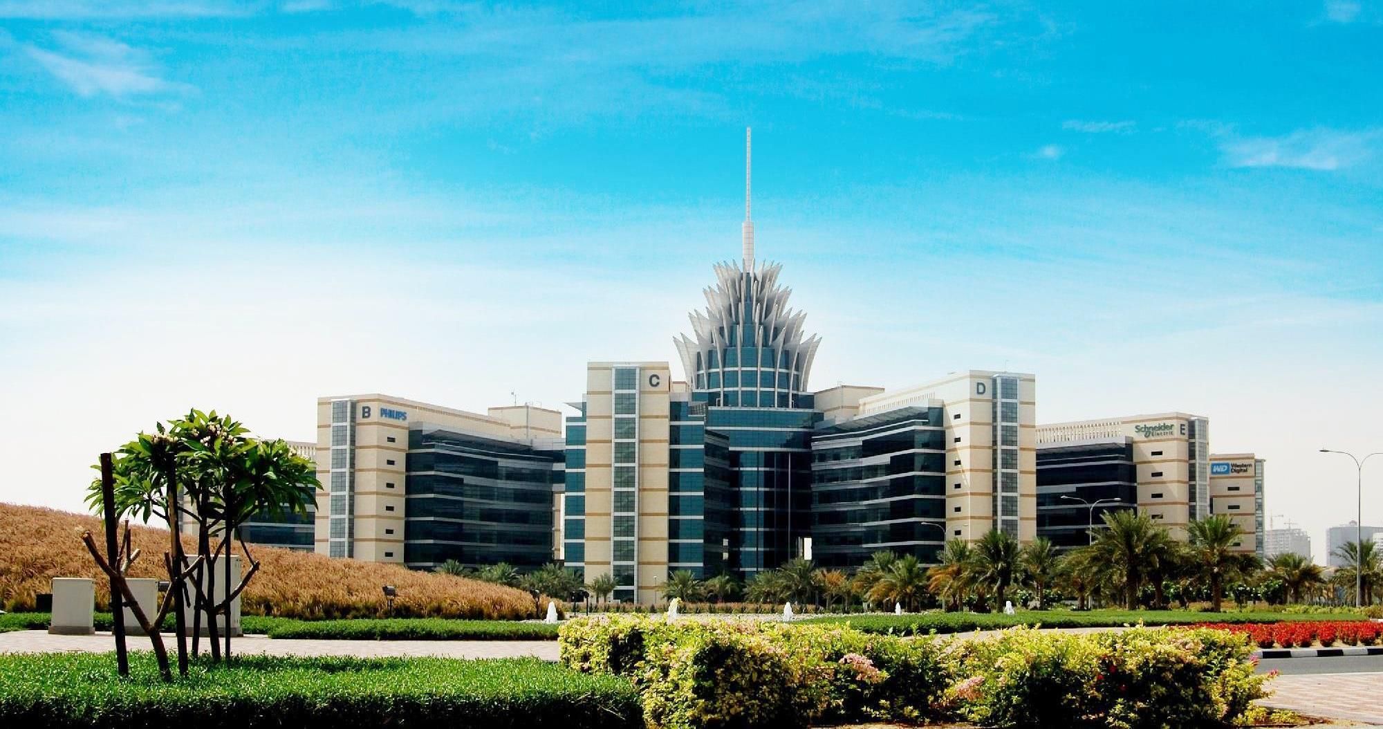 «دبي للسيليكون» تجمع قادة الصناعة في معرض المركبات الكهربائية