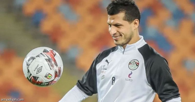 ثنائي روشن ضمن قائمة محترفي منتخب مصر