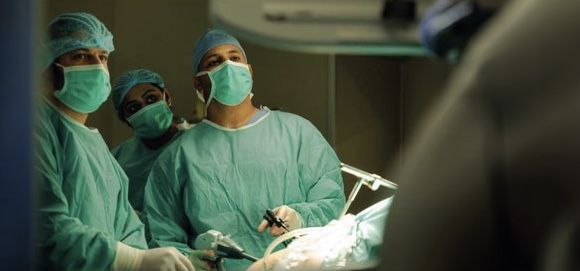 الأولى من نوعها .. اجراء عملية جراحية لإنقاص الوزن لطفل عمره 8 سنوات