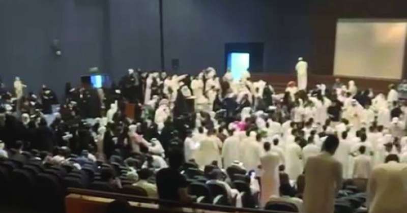 جانب من الفوضى في كلية التربية الأساسية