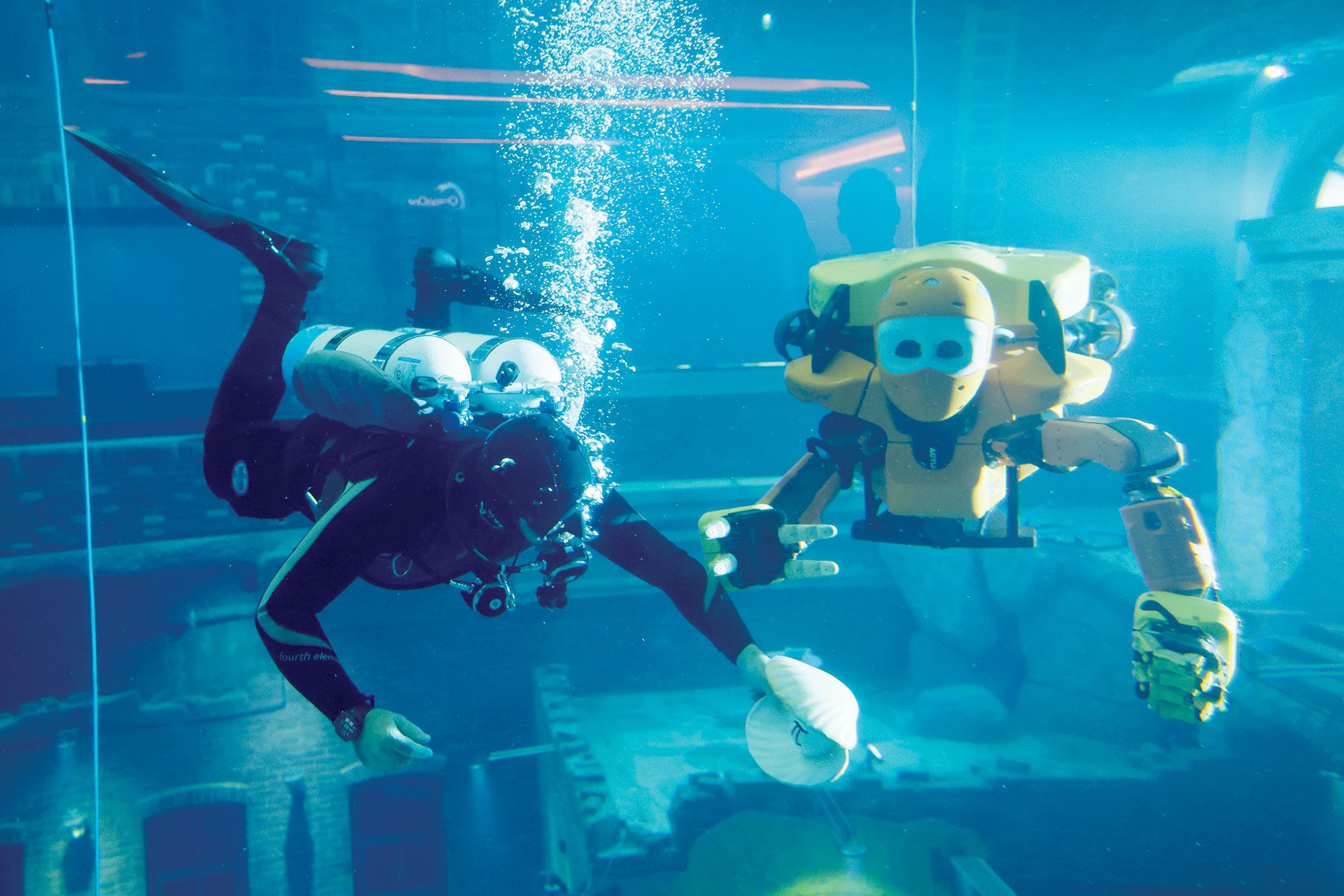 «ديب دايف دبي» تحتفي بمستقبل استكشاف أعماق البحار من خلال روبوت الغوص «أوشن ون كيه» (فيديو)