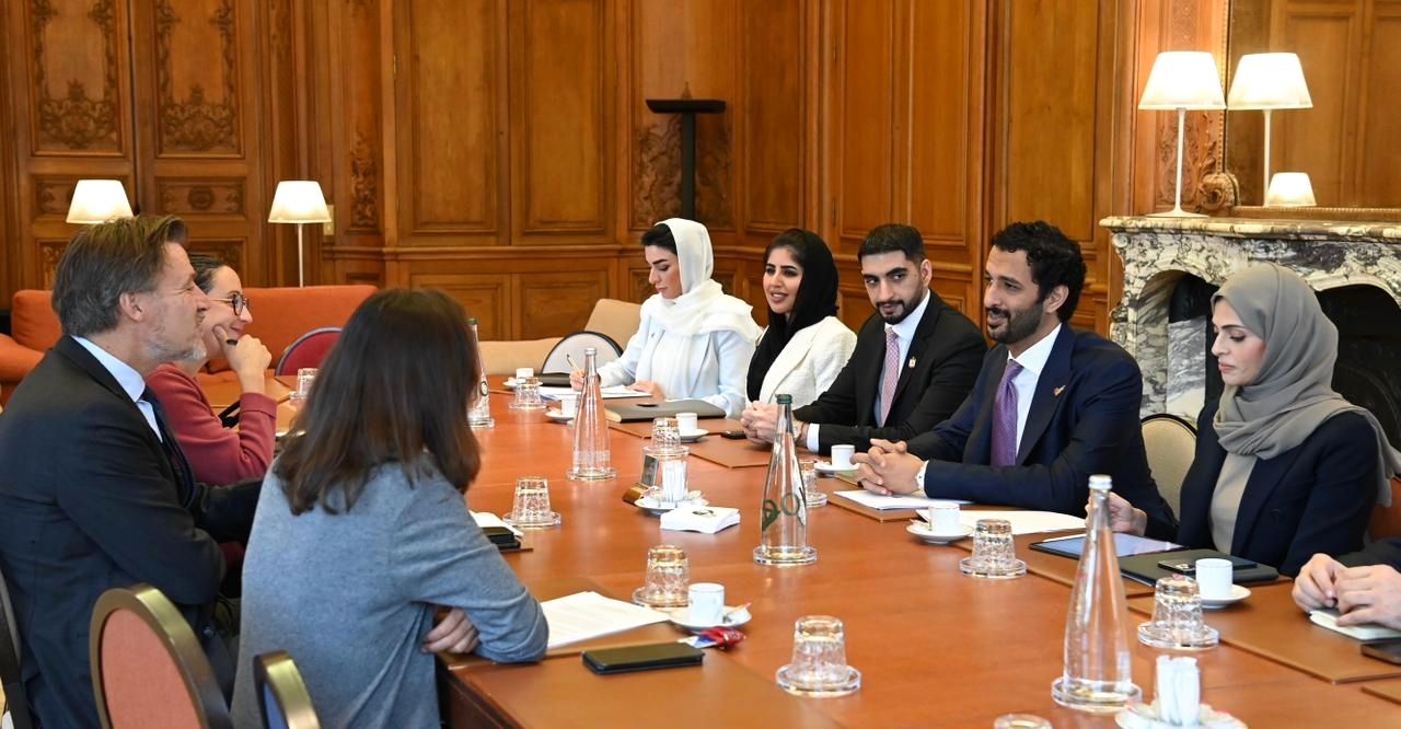 الإمارات تتعاون مع منظمة التعاون والتنمية في قطاعات الاقتصاد الجديد