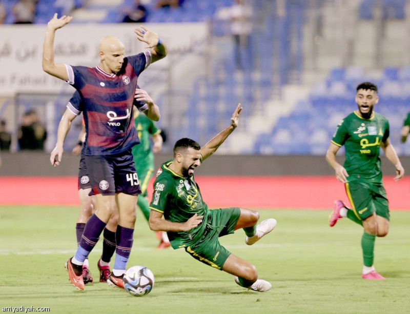 الخليج يفك لغز العدالة