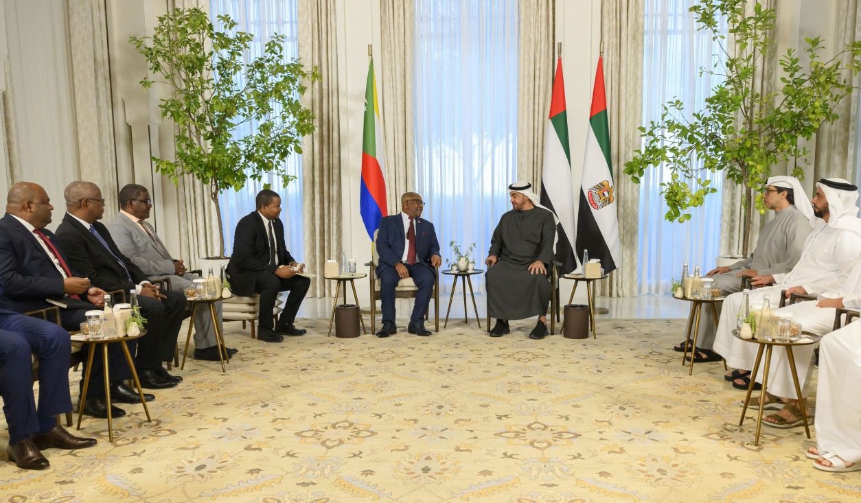 محمد بن زايد: الإمارات حريصة على بناء شراكات تنموية مستدامة مع مختلف الدول