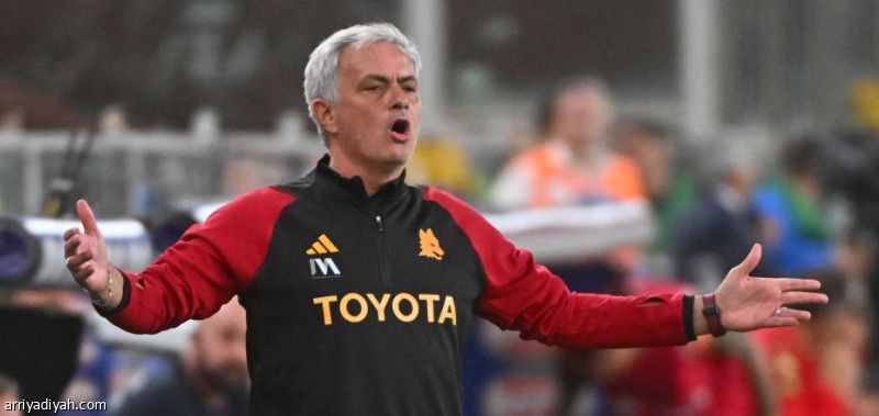 مورينيو: لا أخشى على مستقبلي مع روما