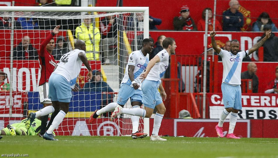 كريستال بالاس يكبد مانشستر يونايتد الهزيمة الرابعة