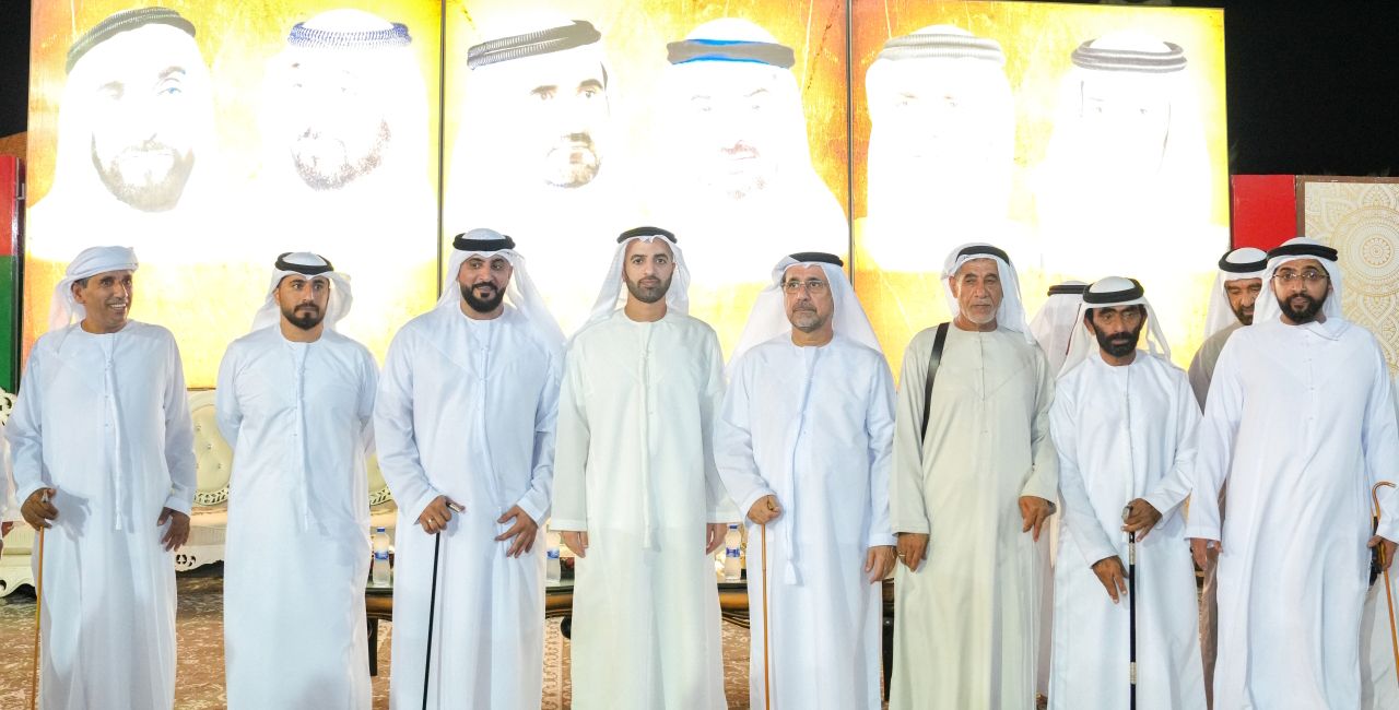 محمد بن سعود يحضر أفراح الشحي في رأس الخيمة