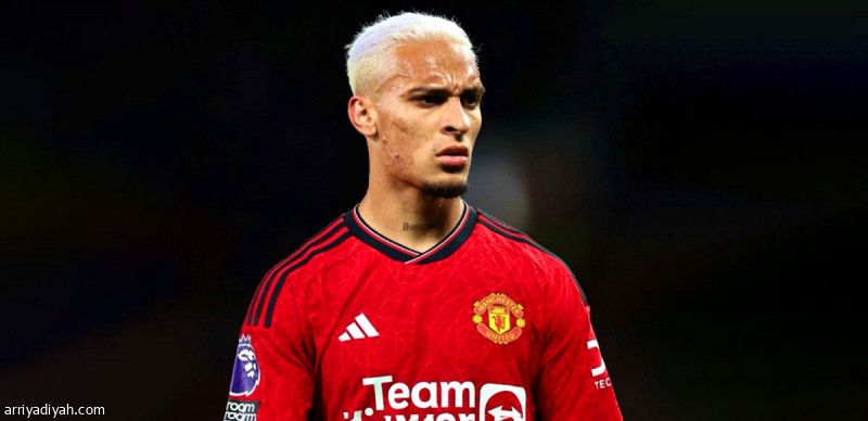 مانشستر يتجاهل الشرطة.. ويعيد أنتوني