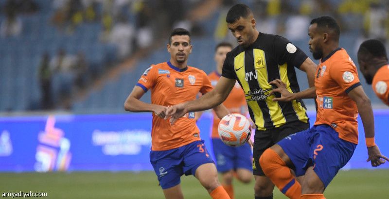 الاتحاد يتعثر بـ«سلبية» الفيحاء