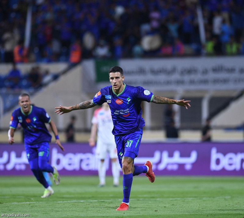 الفتح يكتسح الوحدة بخماسية