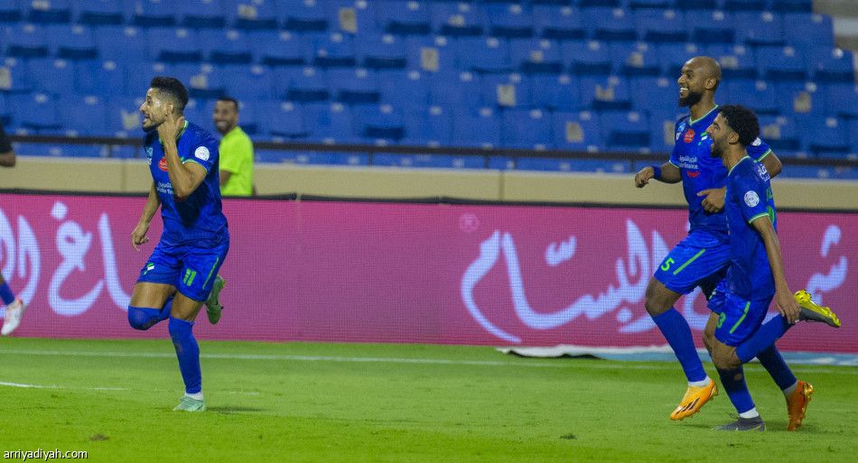 الفتح يكتسح الوحدة بخماسية