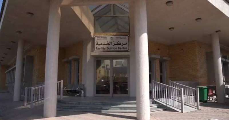 «الدفاع» تطلق مجموعة من الخدمات في مركز الخدمة بمعسكرات المباركية