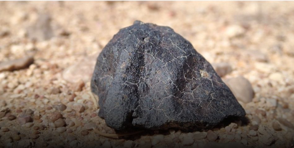 توثيق أول عينة نيزكية سقطت في سلطنة عُمان