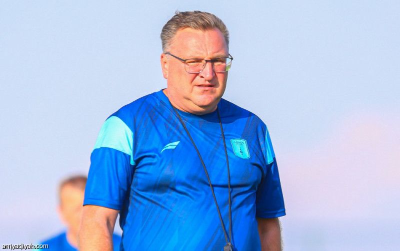 جورجي يقود أبها خلفا للبولندي تشيسلاف